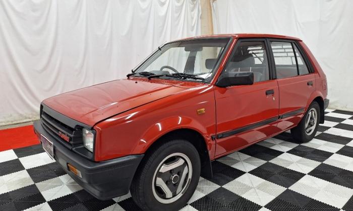 1984 Daihatsu Charade Gll R Turbo red restored Australia (3).jpg