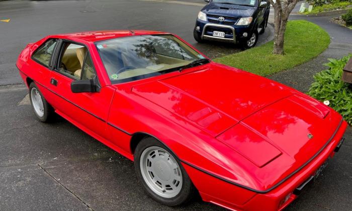1985 Lotus Excel red coupe New Zealand RHD (1).jpg