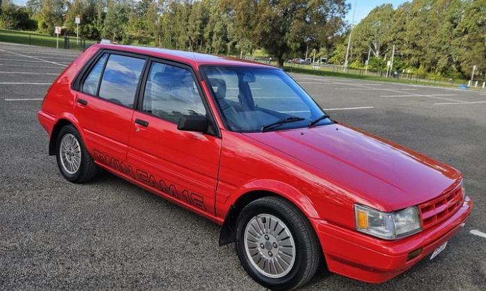 1986 AE82 Toyota Carolla Hatch (1).jpg