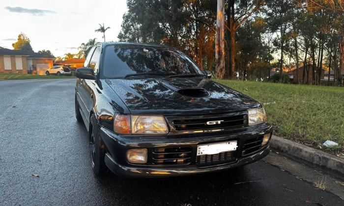 1991 Toyota Starlet EP82 GT Turbo hatch Australia (1).jpg