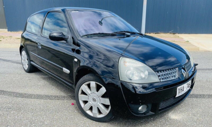 For sale - Black Renault Clio Sport 182 RS II Australia RHD (3).png