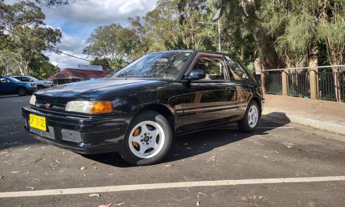 For sale Mazda BG GTX hatch import to Australia black (8).jpg