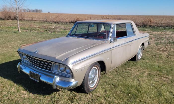 South bend built 1964 Studebaker Daytona silver with red trim hardtop (1).jpg
