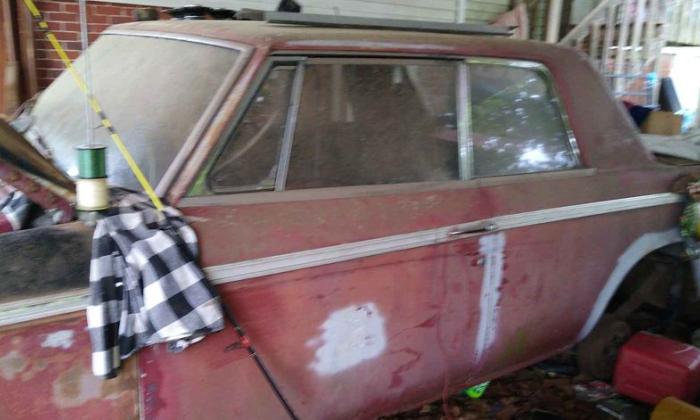 Unrestored rusty Studebaker Daytona Hardtop 1964 for sale (1).jpg