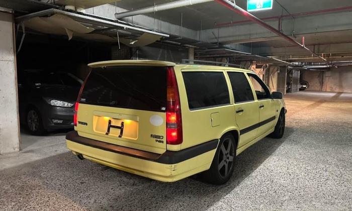 YellowVolvo 850 R Wagon for sale Sydney 1995 (1).jpg