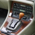Daimler Double Six Parchment beige trim leather 1996 (12).jpg
