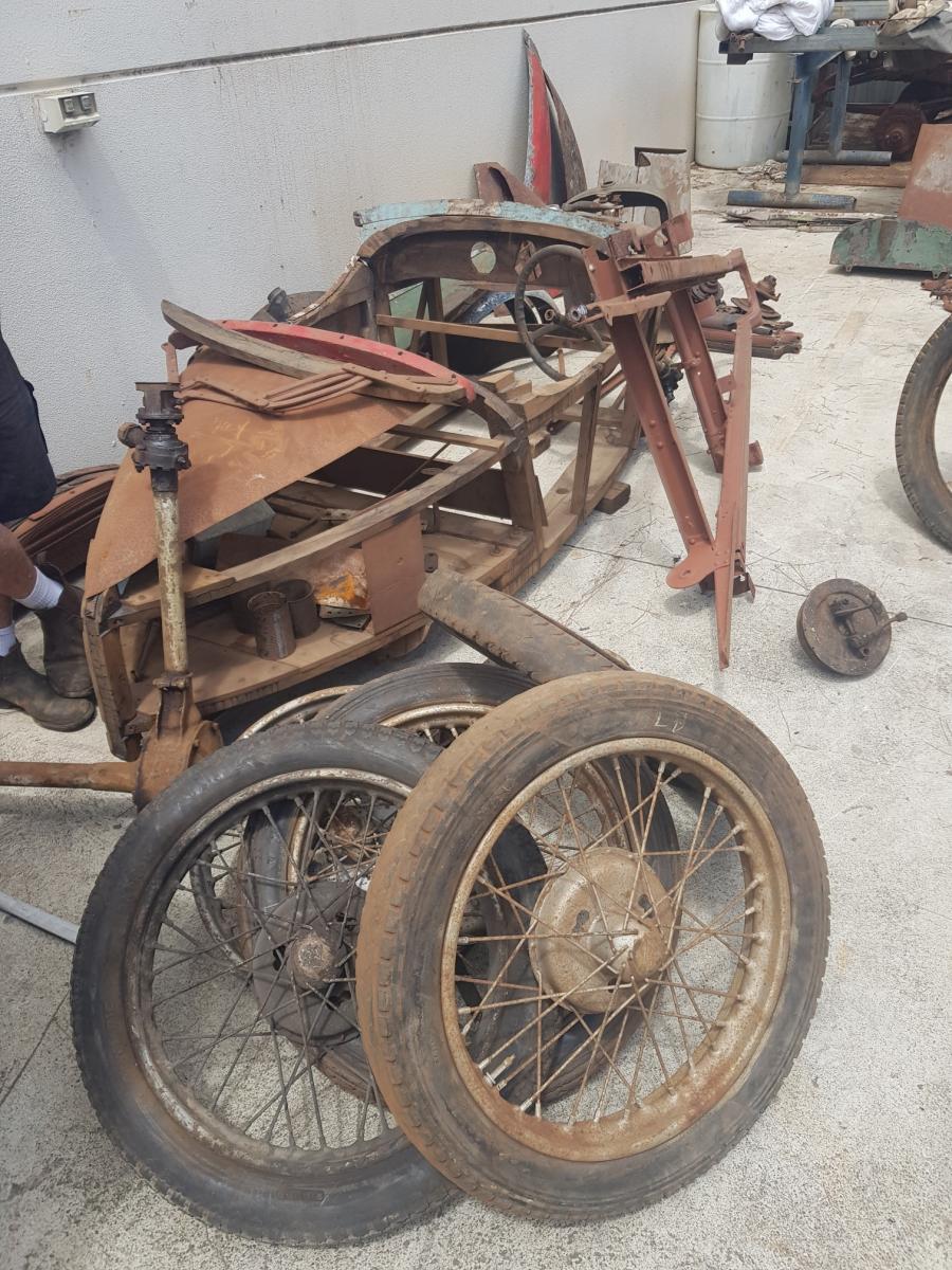 1928 Australian Austin 7 Wasp project in pieces (1).jpg