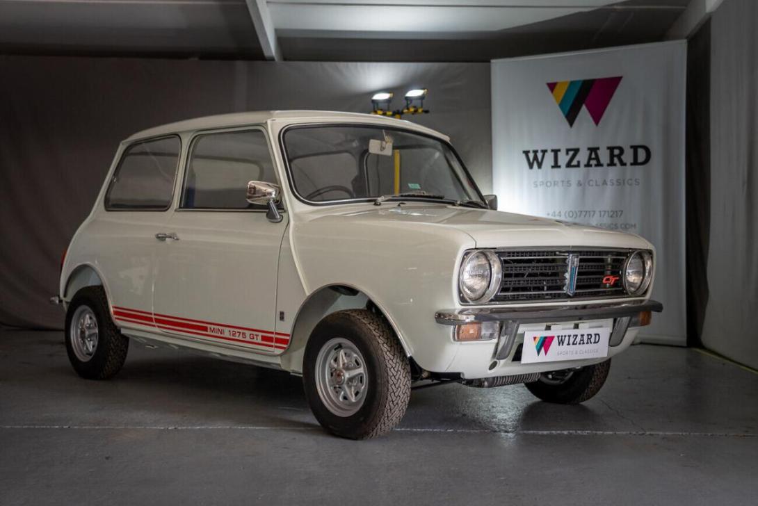 1972 Mini Clubman GT UK white original restored images (1).jpg
