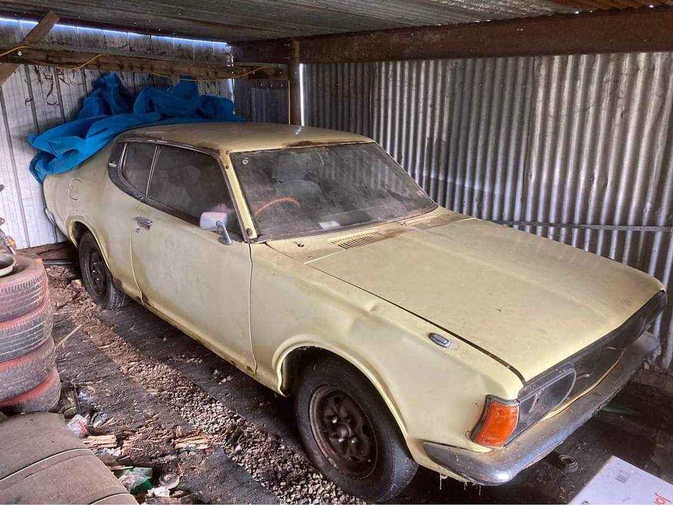 1976 Datsun 180B SSS coupe yellpw beige unrestored (1).jpg