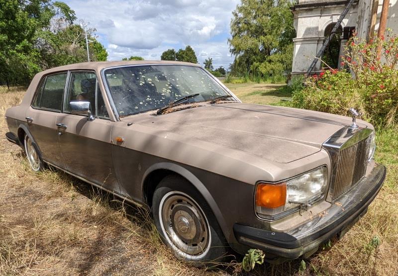 1982 Rolls Royce Silver Spirit bullit proof sedan abandoned for sale (1).jpg
