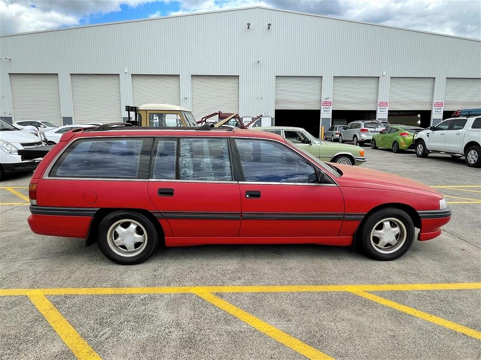 1989 VN HSV Wagon SV LE V8 Red (8).jpg