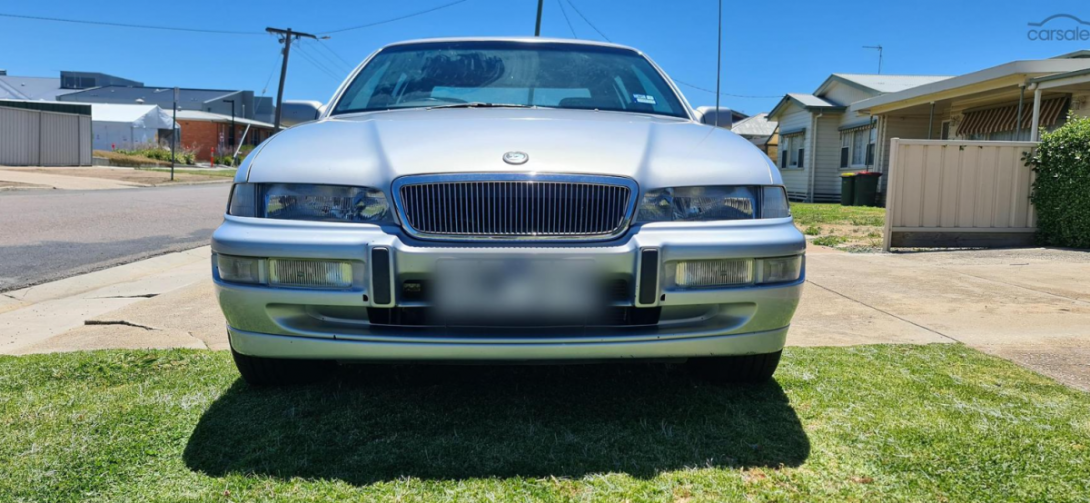 1997 VS HSV Grange silver sedan 215i (1).png