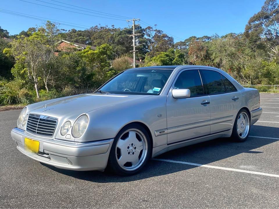 1998 E55 AMG AUstralia sedan (1).jpg