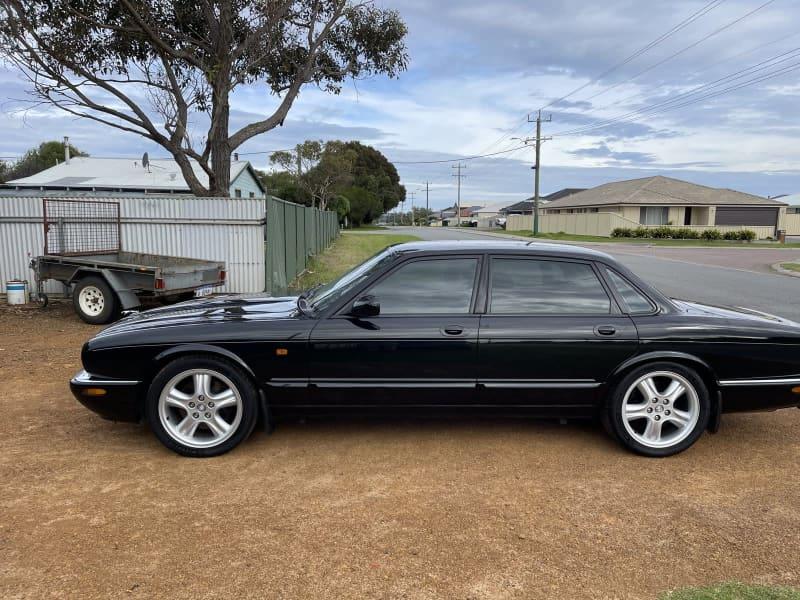 Black 1999 Jaguar X308 XJR V8 for sale Australia (1).jpg