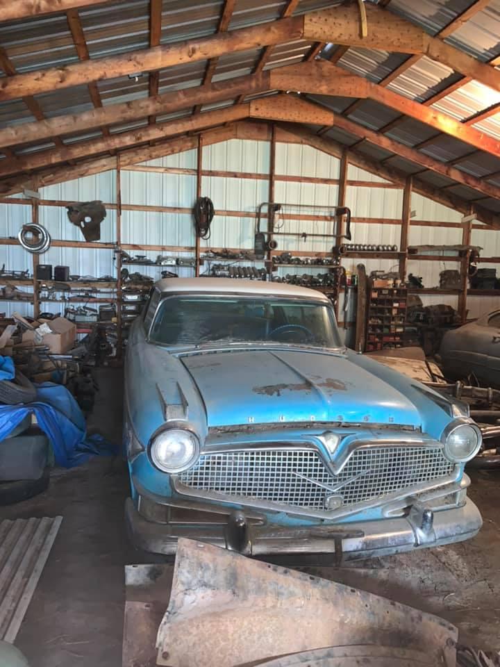 Blue and white Hudson Hollywood Hardtop Coupe 1957 barn find unrestored (1).jpg