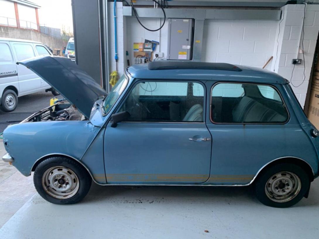 Light Blue 1979 Mini 1275 GT for sale 2022 images UK (9).jpg
