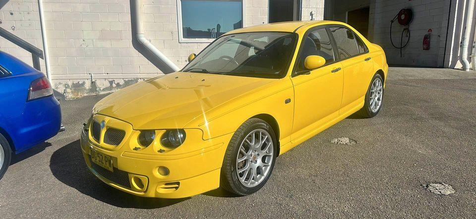 MG ZT 190 yellow sedan for sale Australia (1).jpg