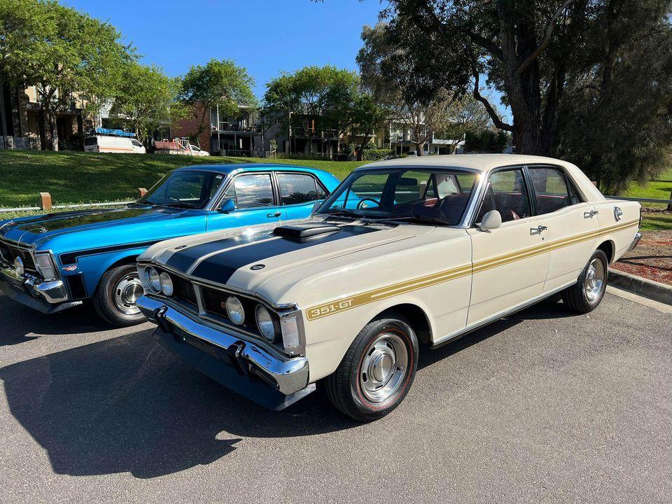 South African Fairmont GT White XY 1971 images (1).jpg