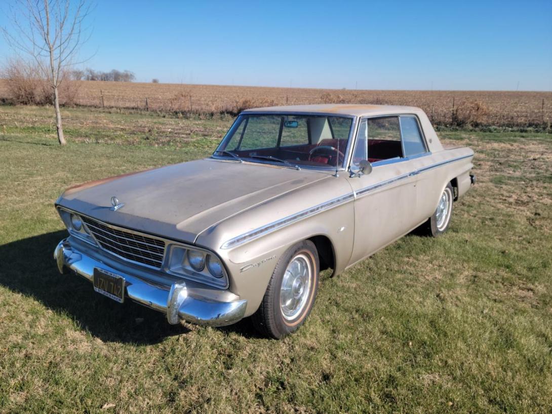 South bend built 1964 Studebaker Daytona silver with red trim hardtop (1).jpg